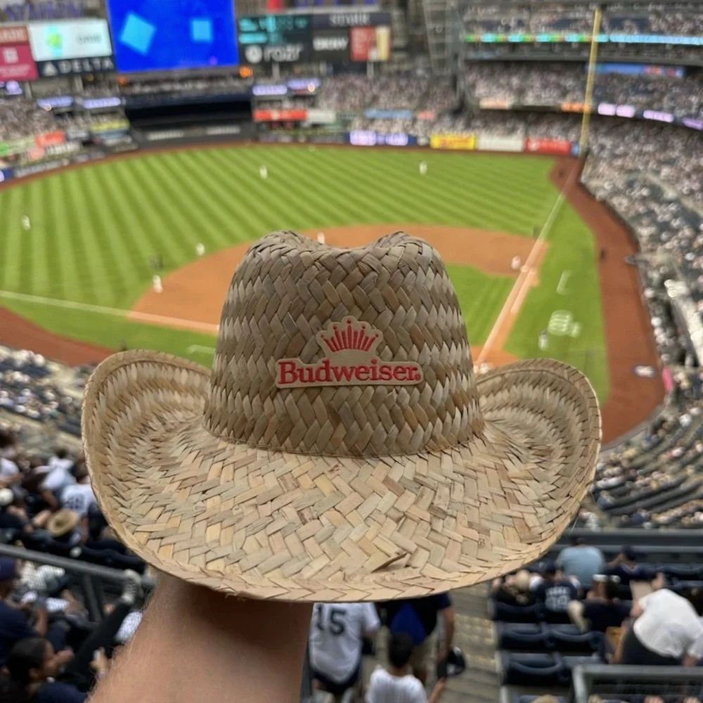NY YANKEES x  BUDWEISER Cowboy‎ Hat